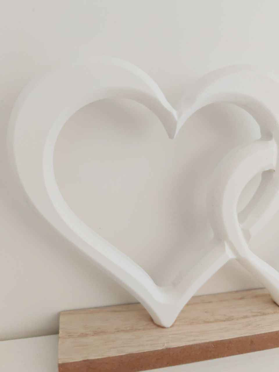 Coppia cuori bianchi d'appoggio