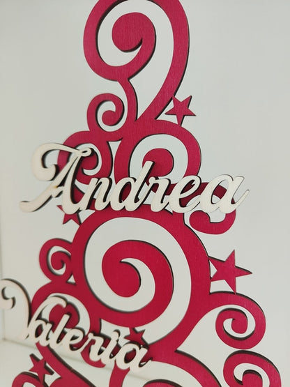 Albero in legno rosso e legno naturale