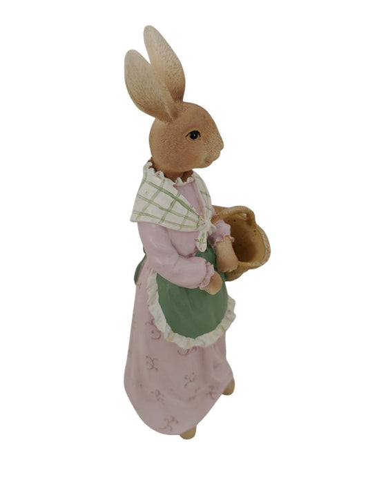 Coniglietta con cestino