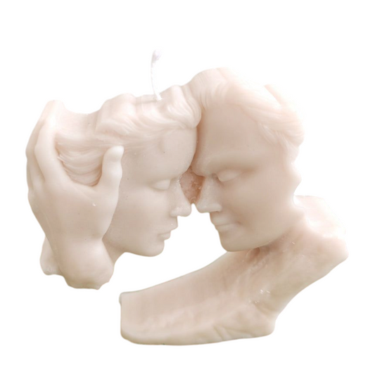 Candela volti beije